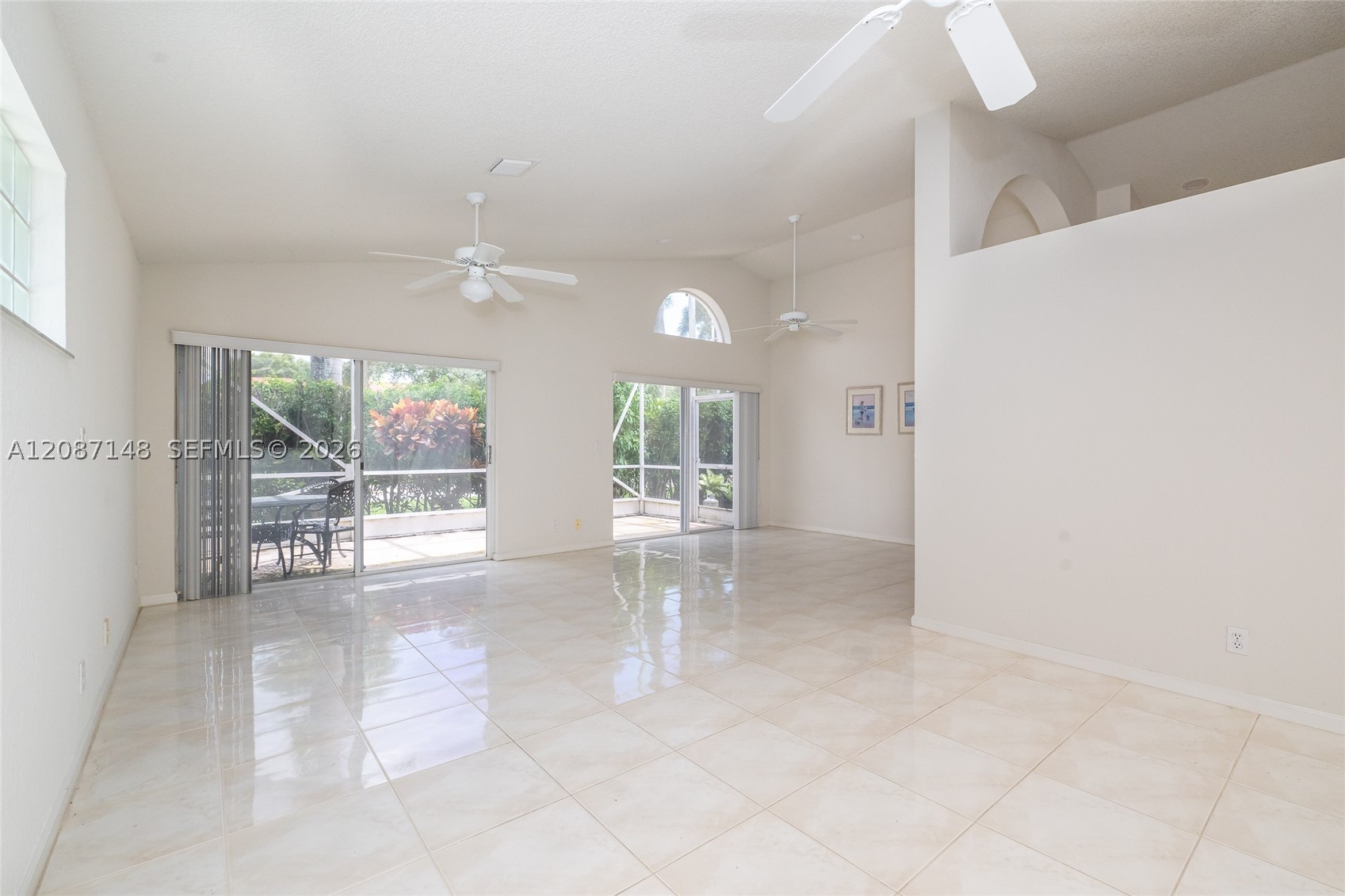 9706 Harbour Lake Cir Property Photo 7
