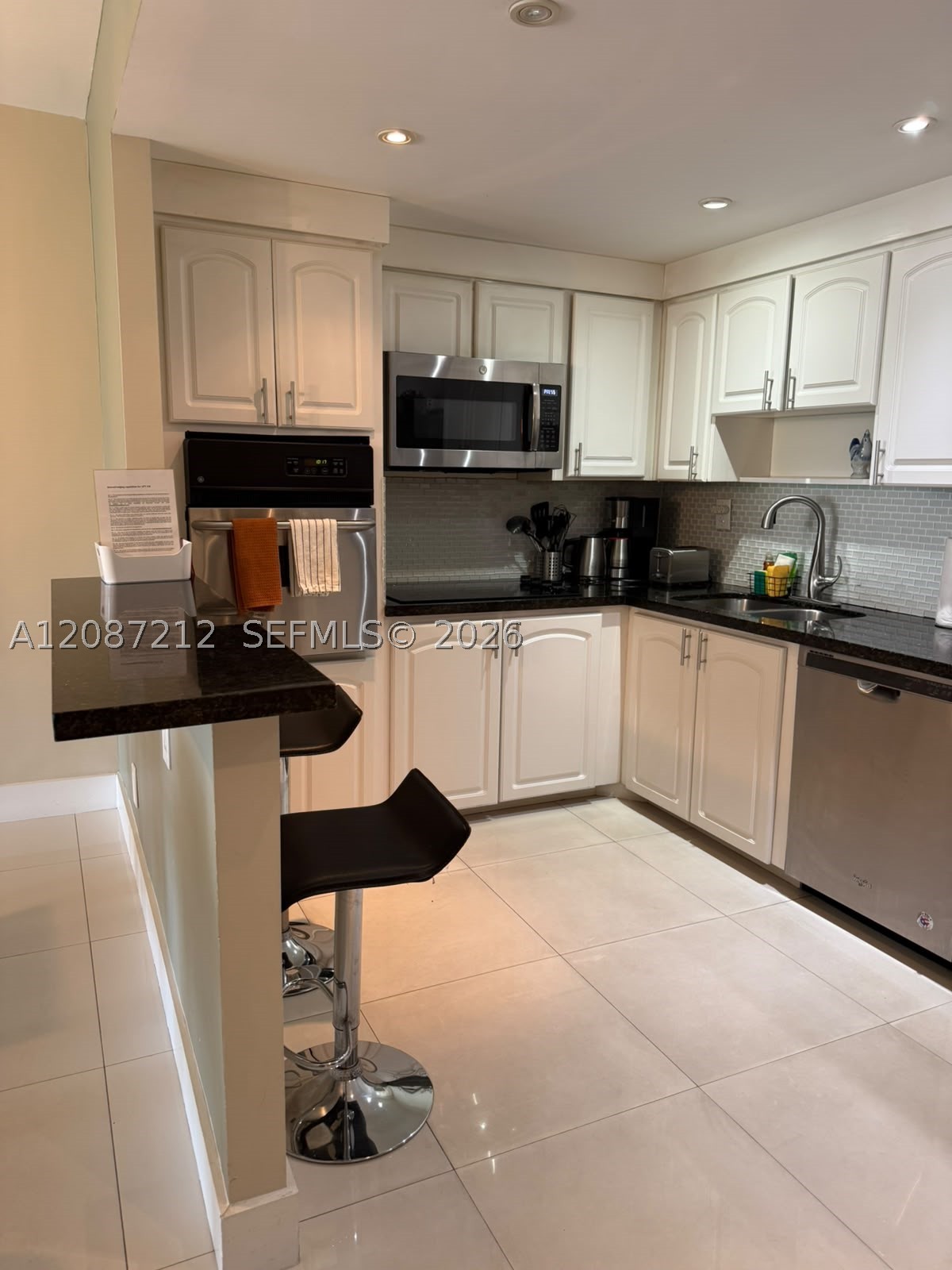 19370 Collins Ave 418 Property Photo 8