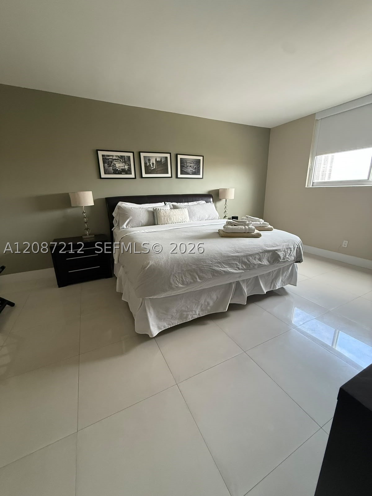 19370 Collins Ave 418 Property Photo 17