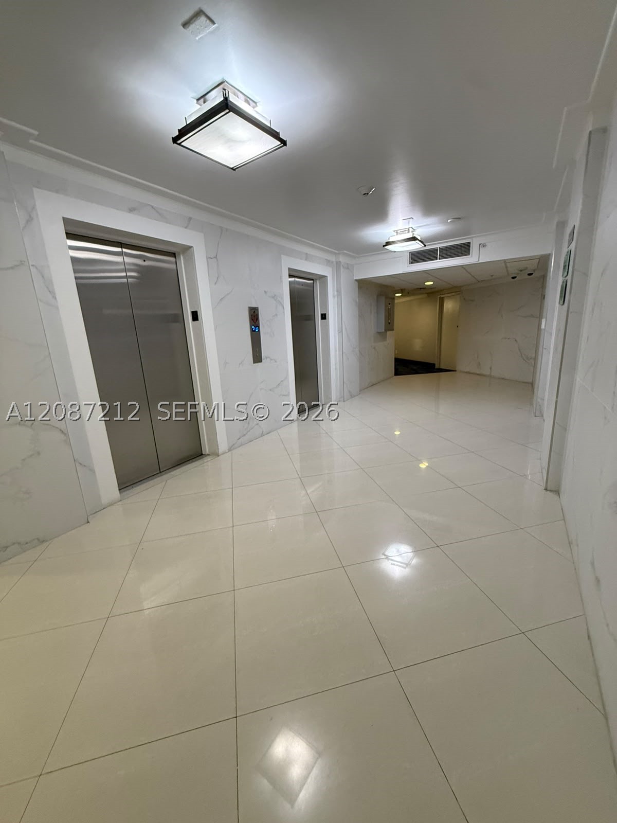 19370 Collins Ave 418 Property Photo 29