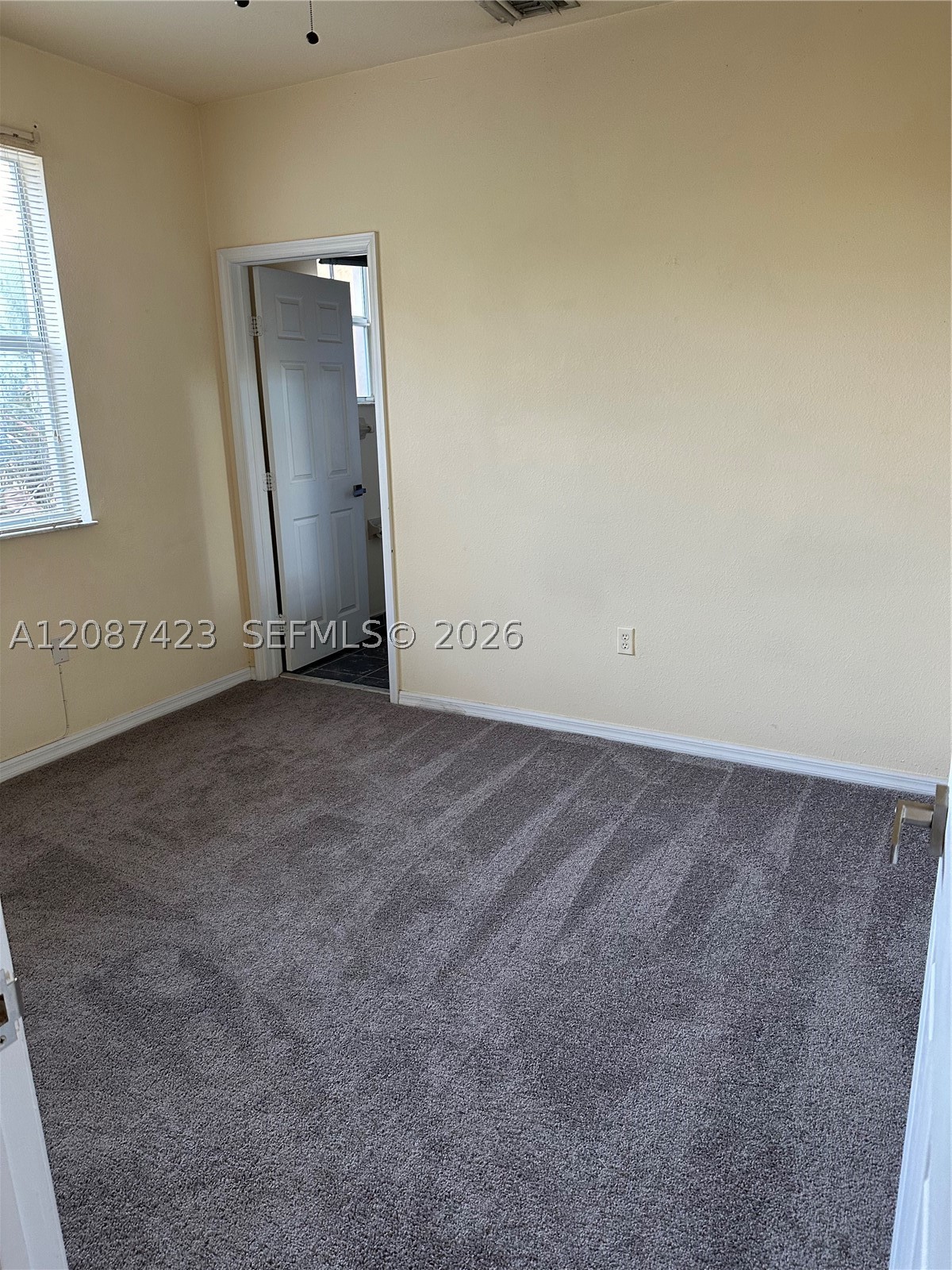 645 E Mowry Ct Property Photo 11