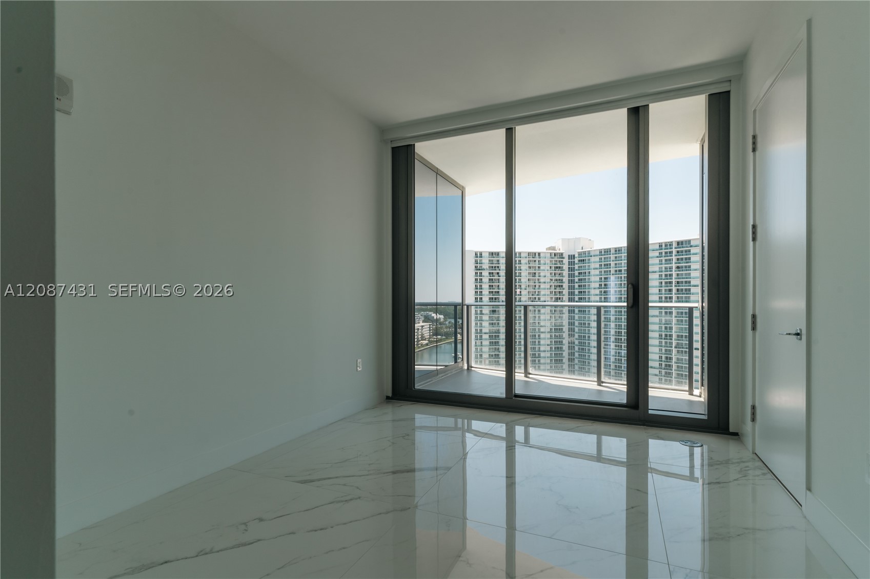 15701 Collins Ave 702 Property Photo 21