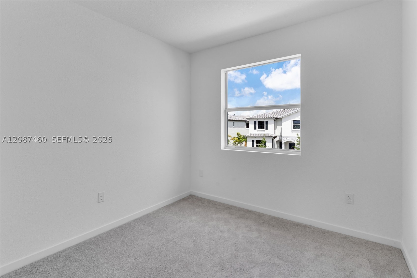 1081 Se 3rd St Property Photo 19
