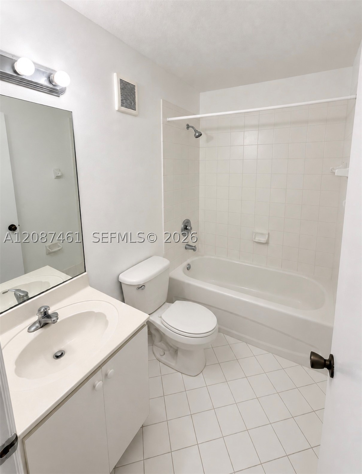 2650 Se 12th Pl 201 Property Photo 12