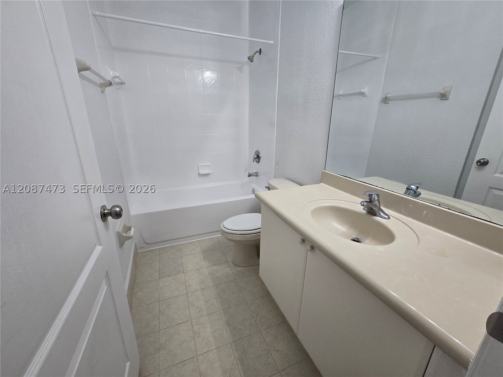 2637 Se 16th Ter 101 Property Photo 9