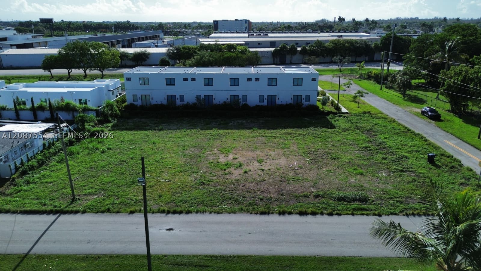215 Nw 3rd Ave Property Photo 4