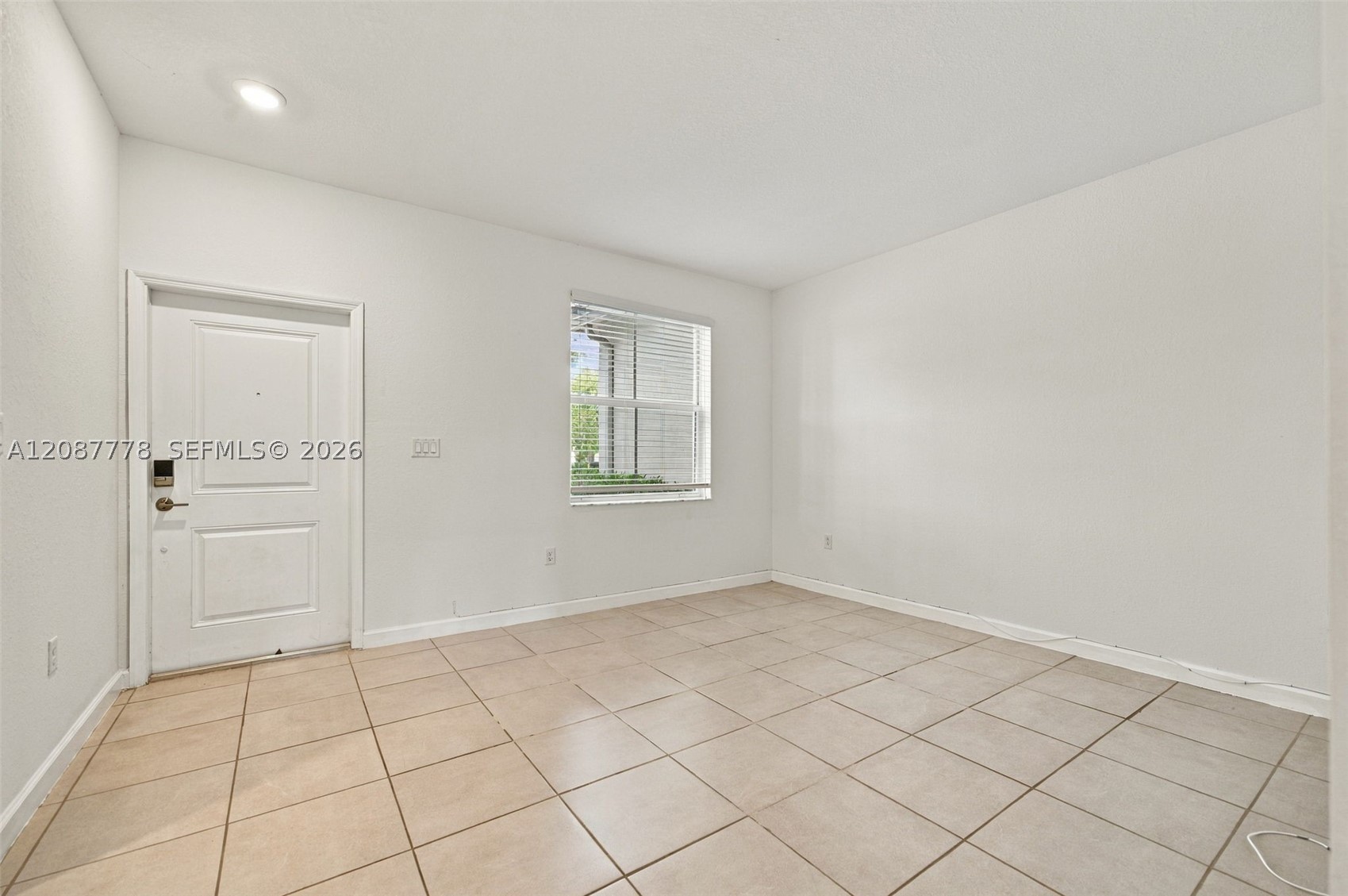2708 Se 15th Ct Property Photo 4