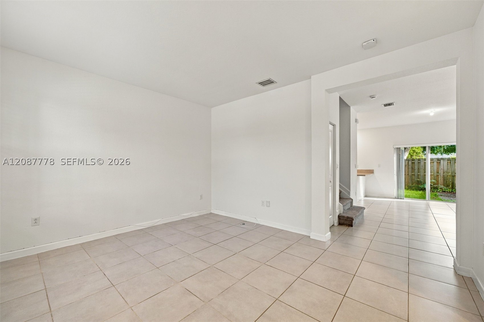 2708 Se 15th Ct Property Photo 5