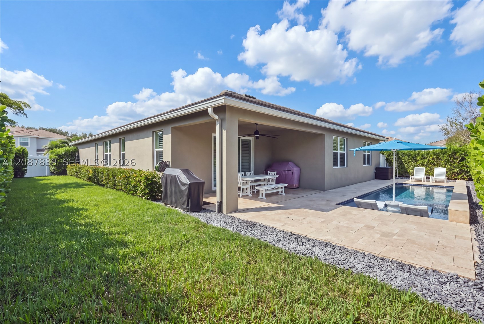 2590 Sw Berry Park Cir Property Photo 5
