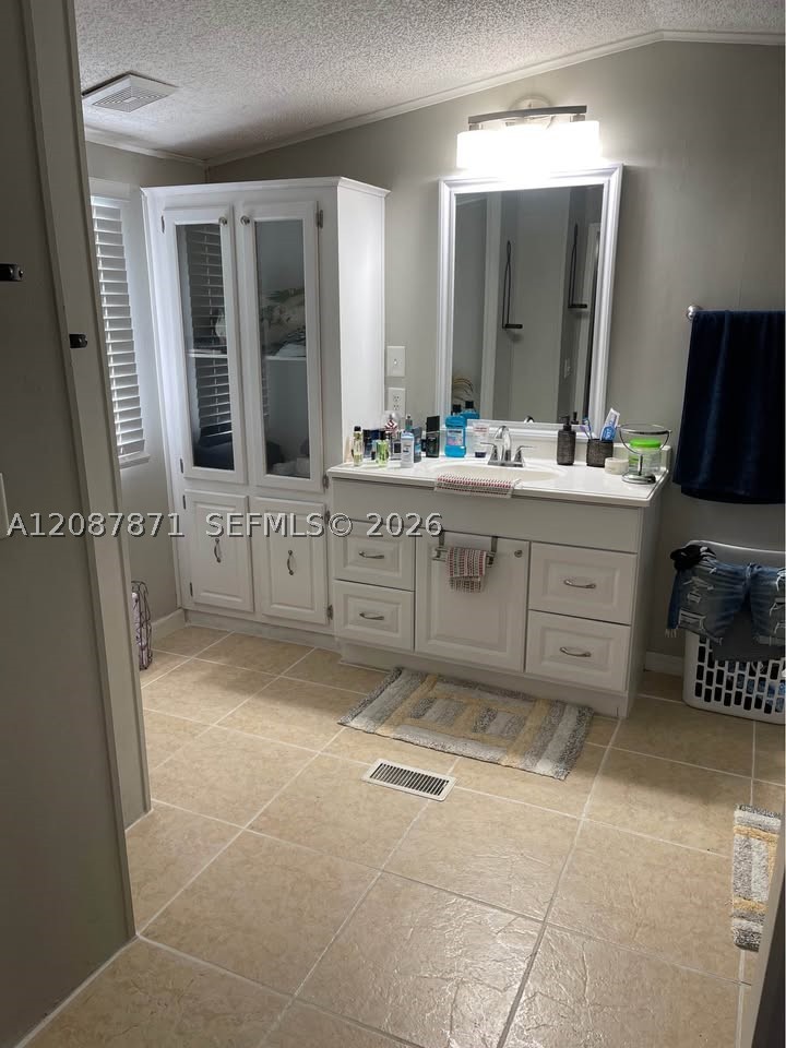 A12087871 Property Photo 7