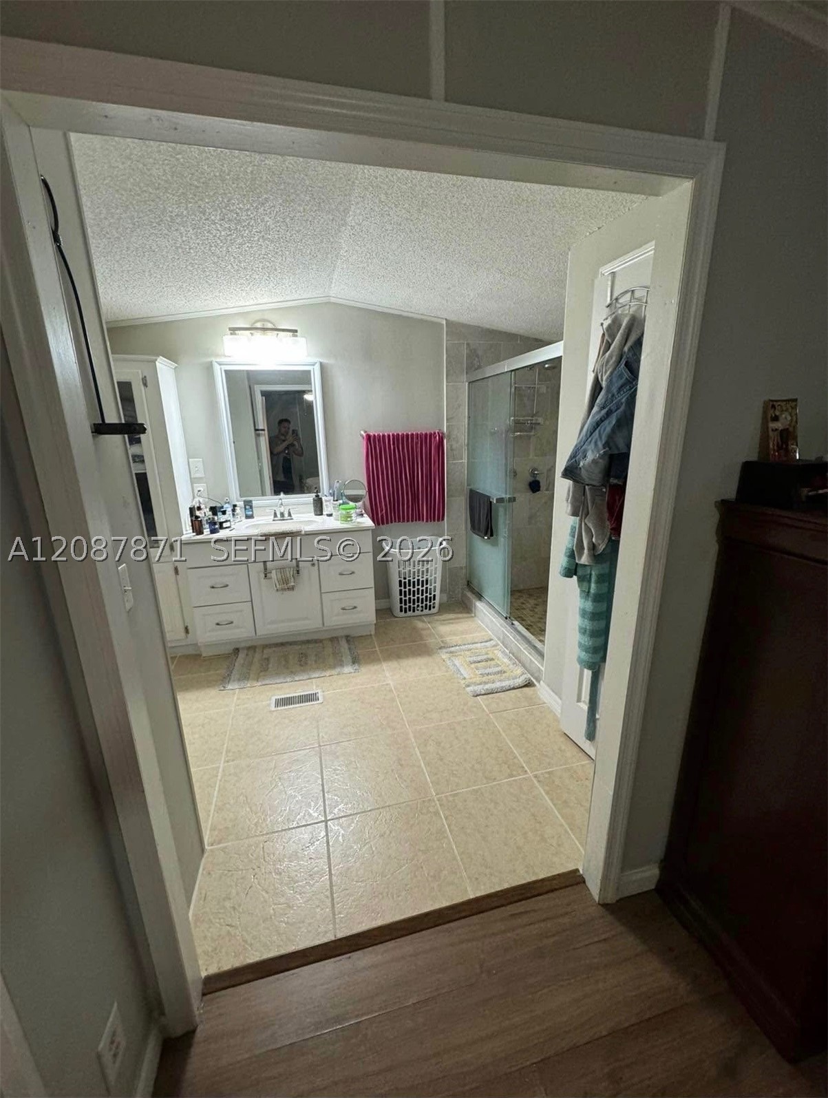 A12087871 Property Photo 9