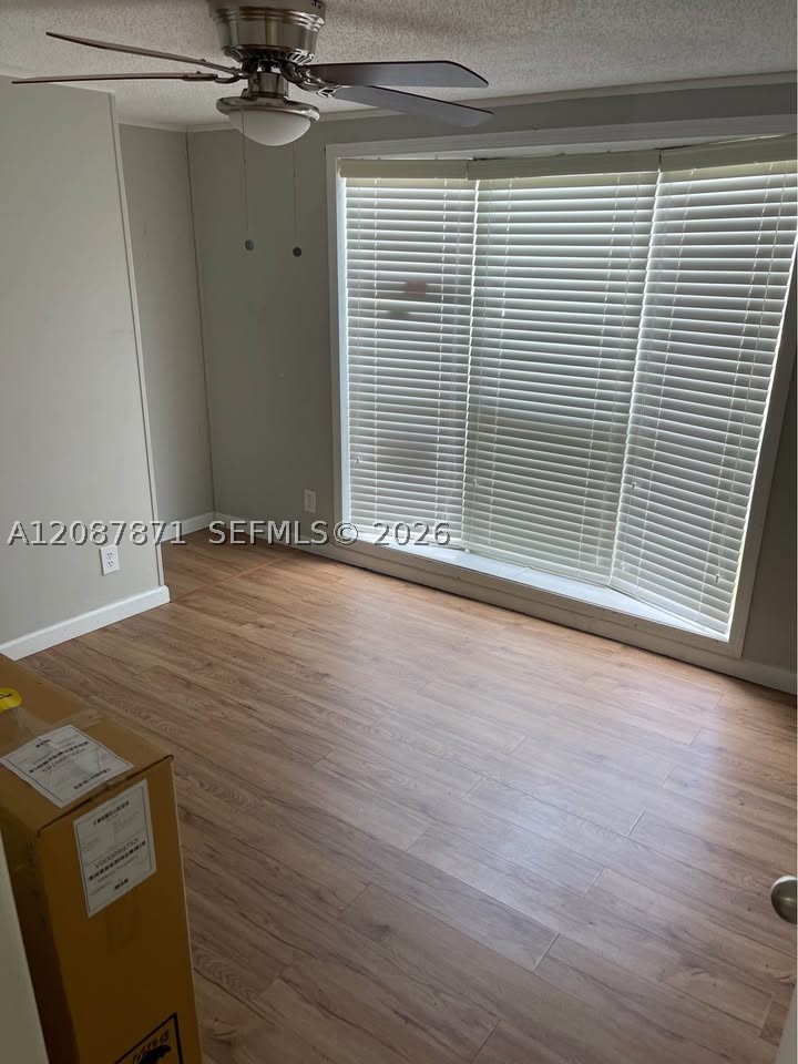 A12087871 Property Photo 12