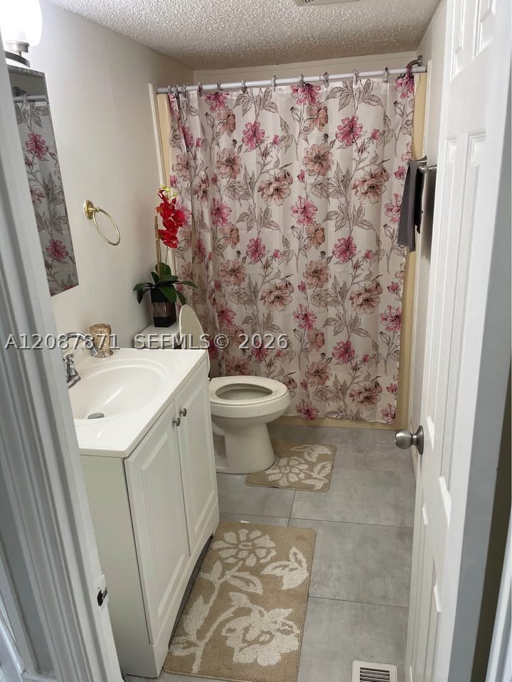 A12087871 Property Photo 13