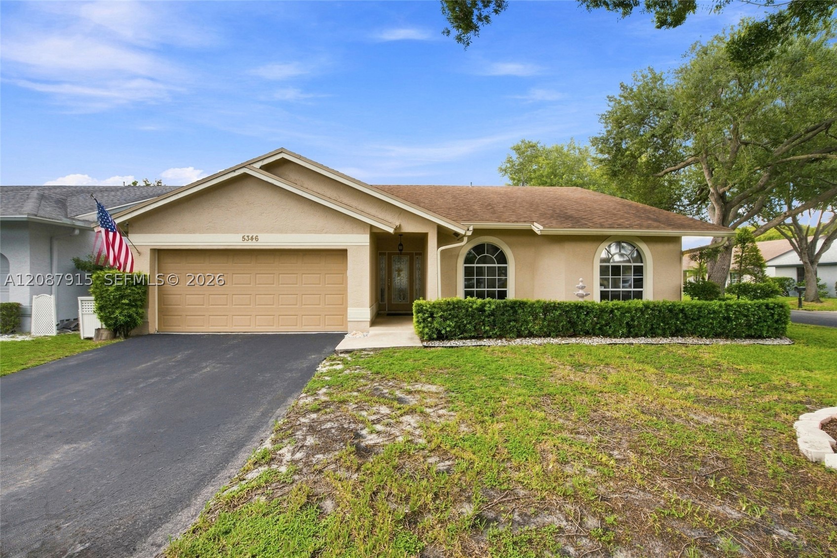 5346 NW 99th Way Property Photo 1