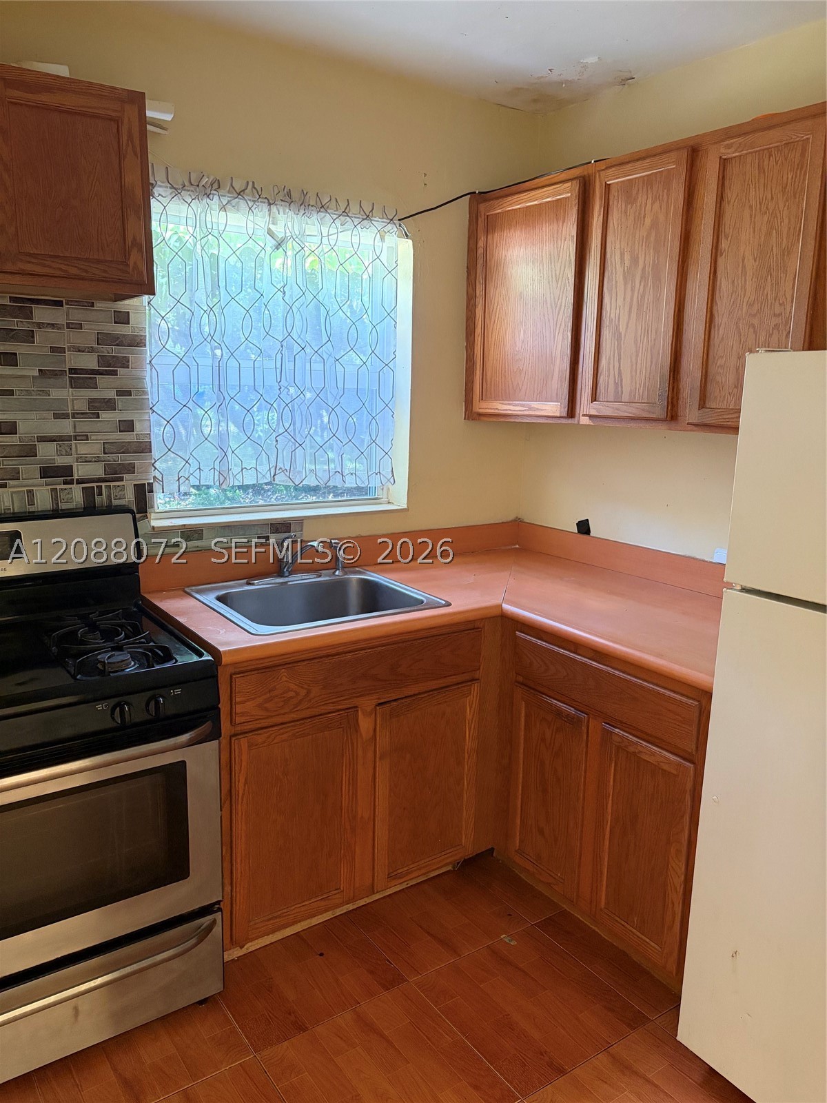 1851 Funston St B Property Photo 1