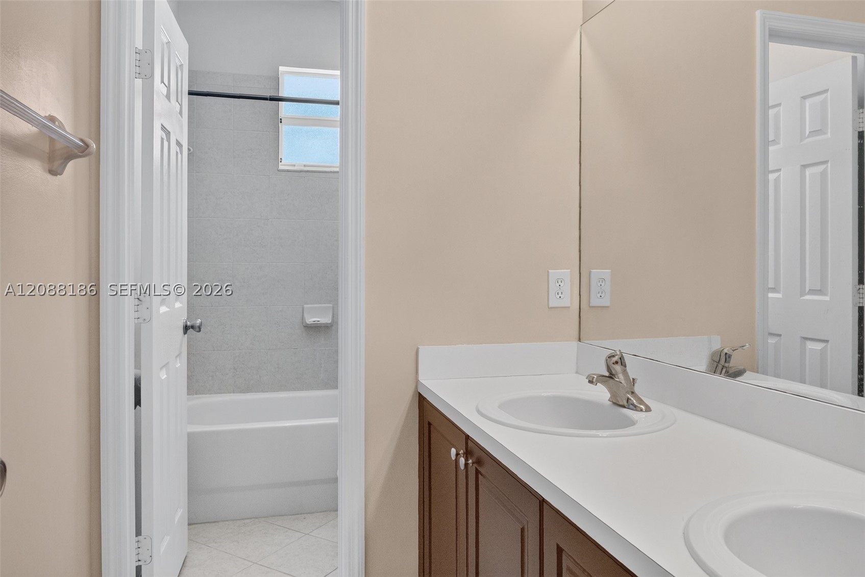 159 Ne 36th Ter Property Photo 35