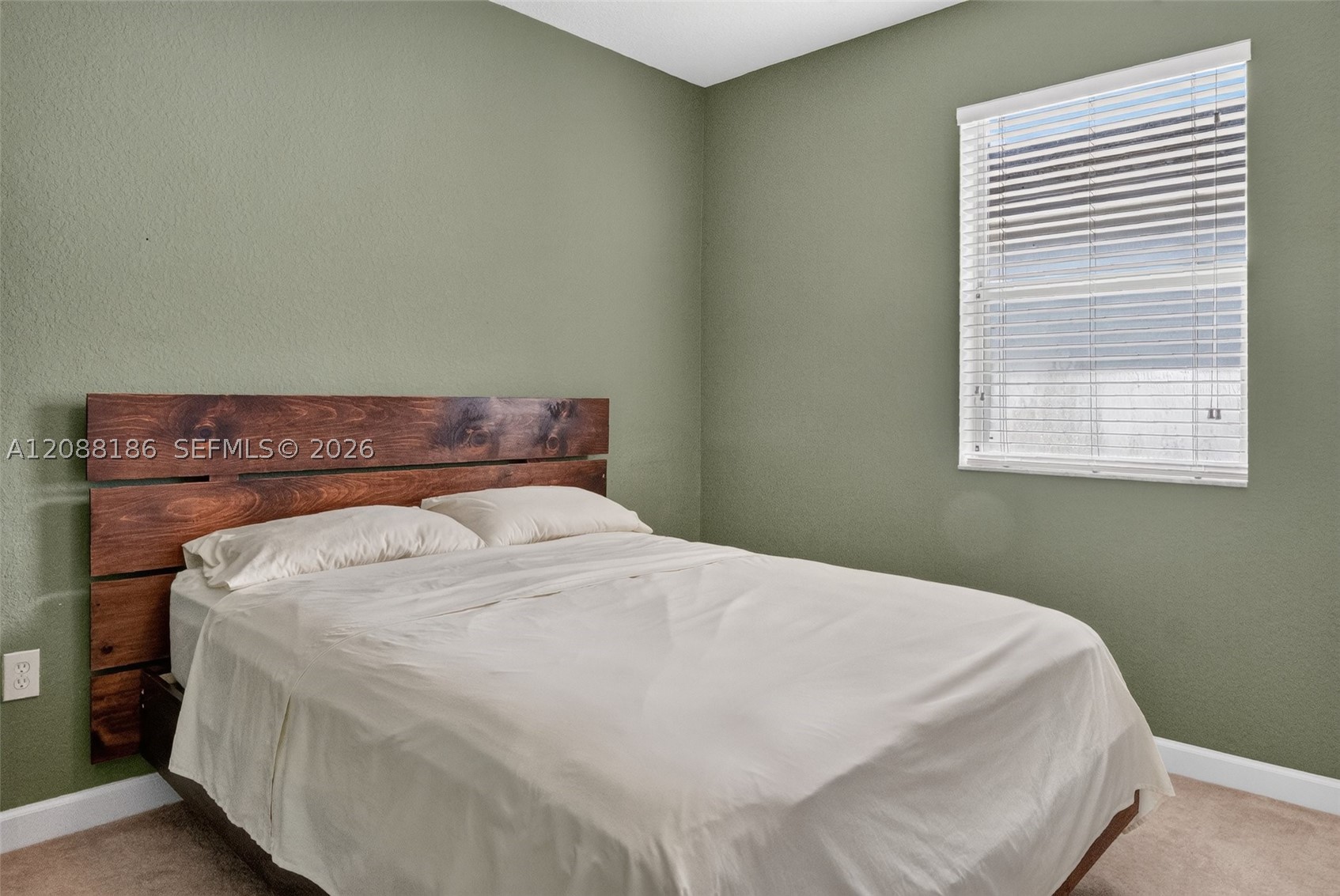 159 Ne 36th Ter Property Photo 38