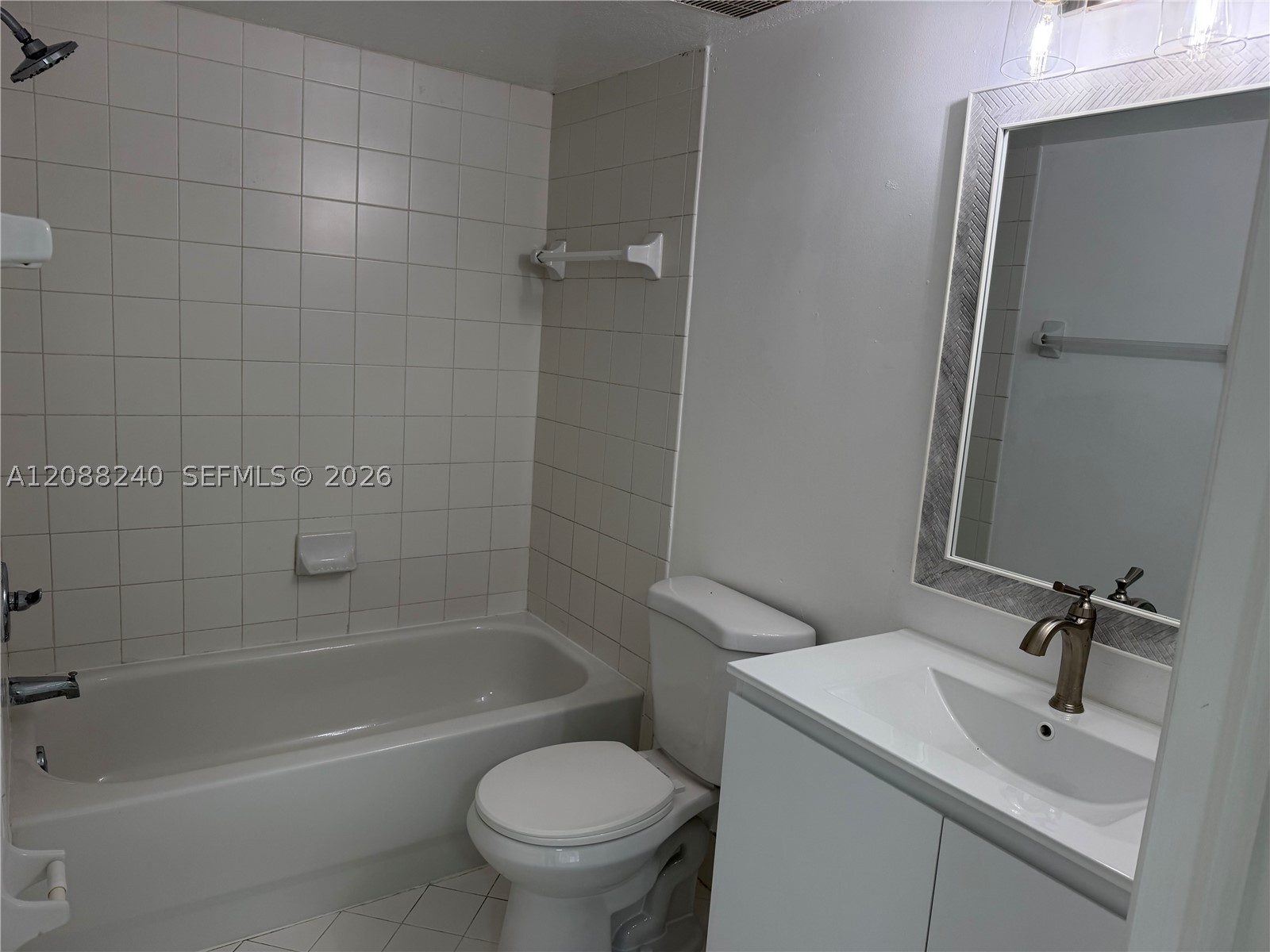 2910 Se 13th Rd 104-44 Property Photo 8