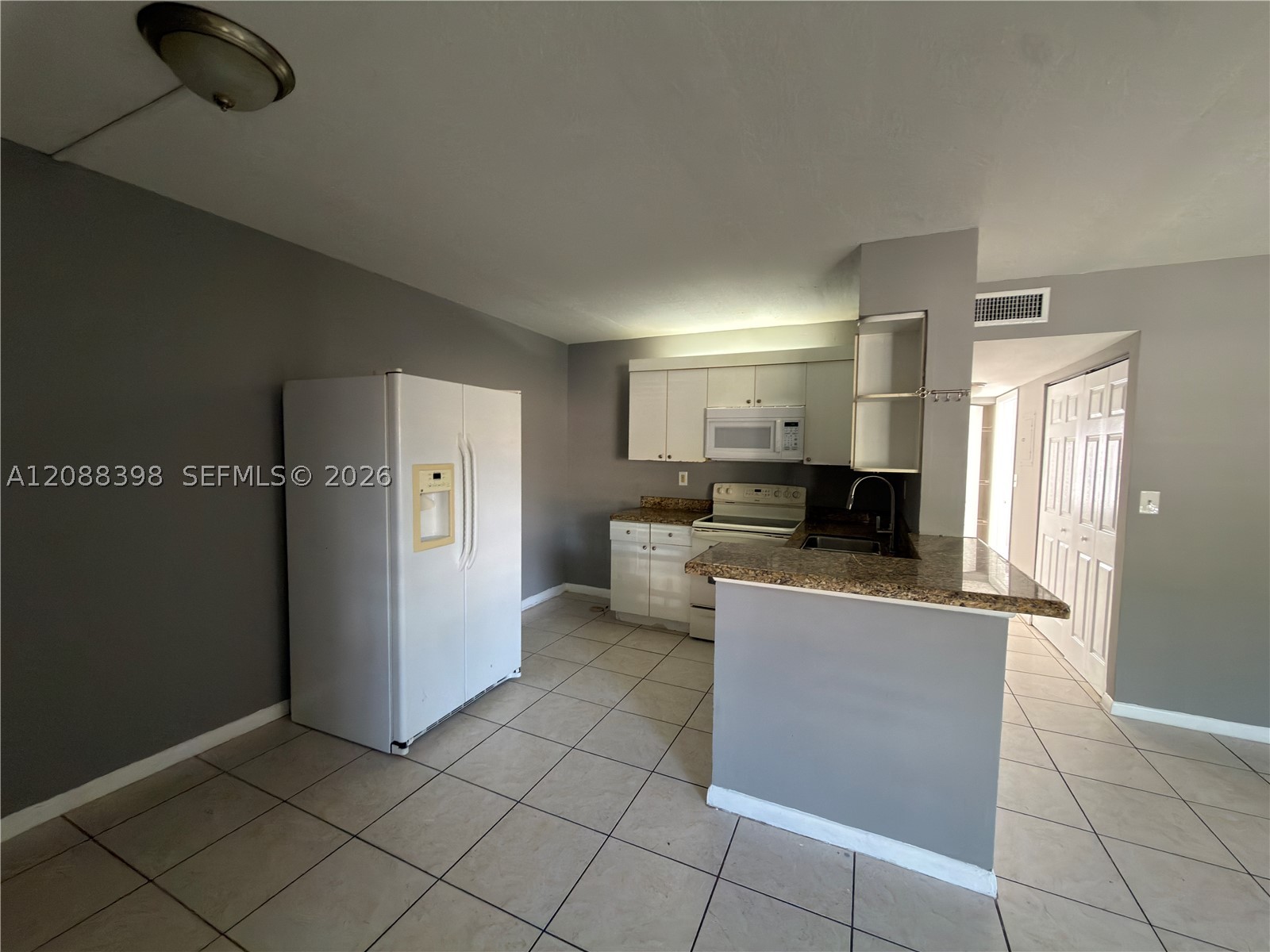 11448 Nw 43rd St 11448 Property Photo 5