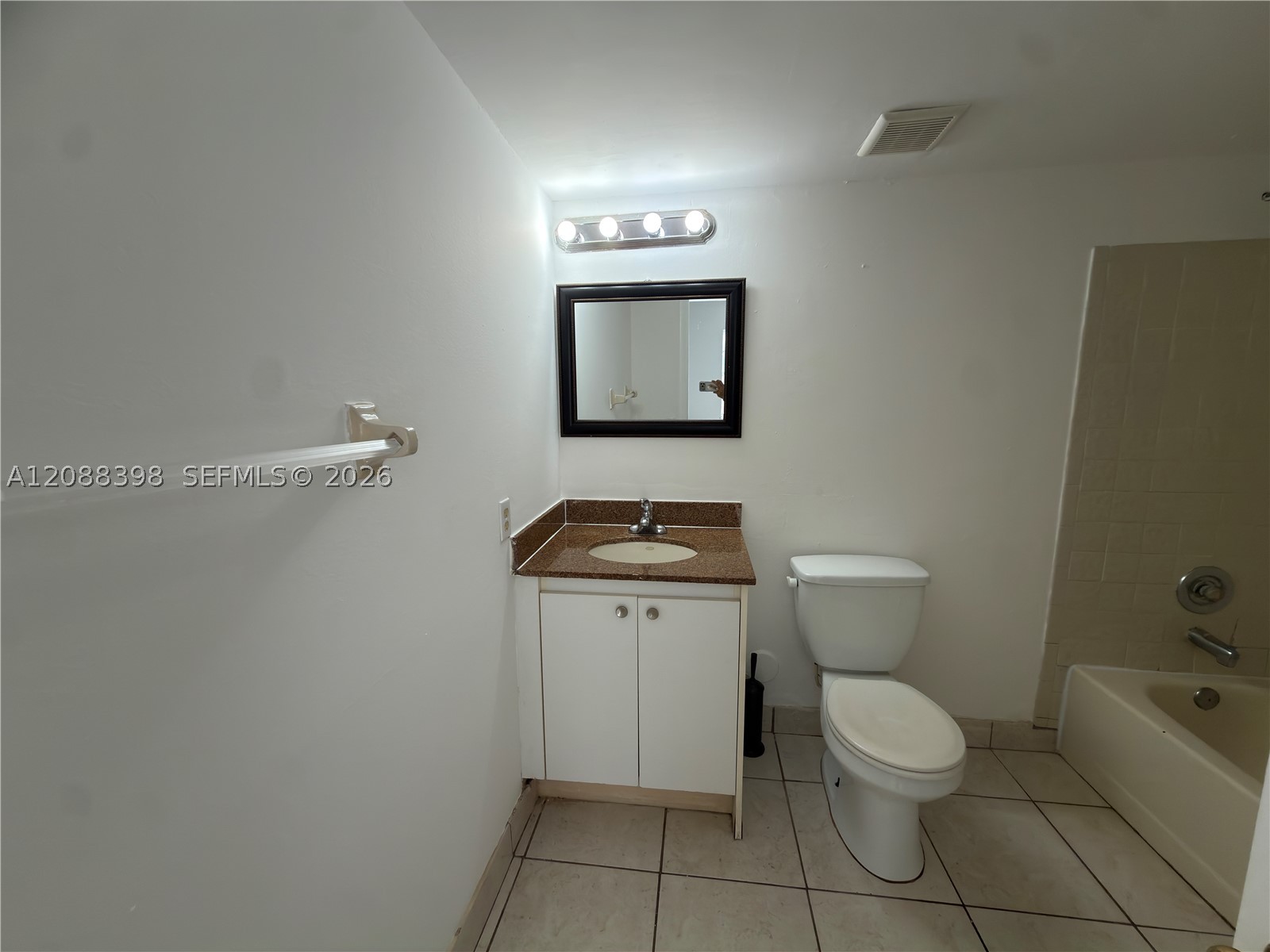11448 Nw 43rd St 11448 Property Photo 8