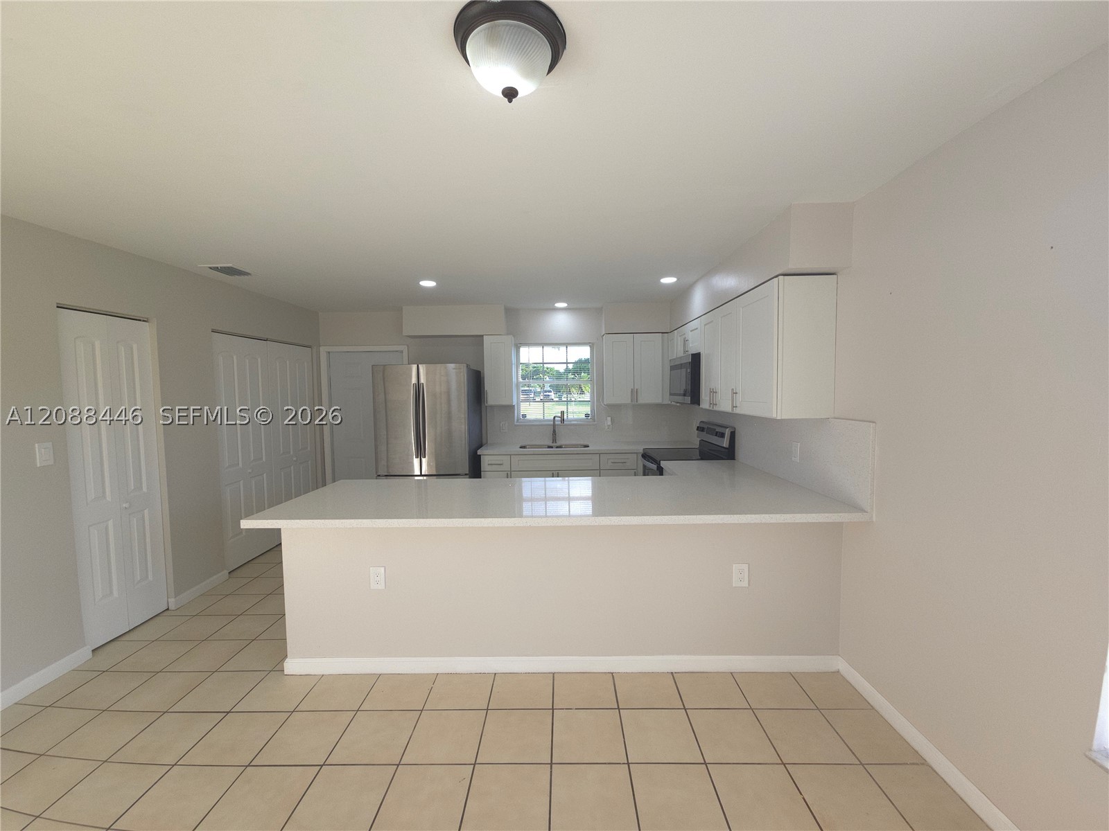 712 Sw 6th St Property Photo 8