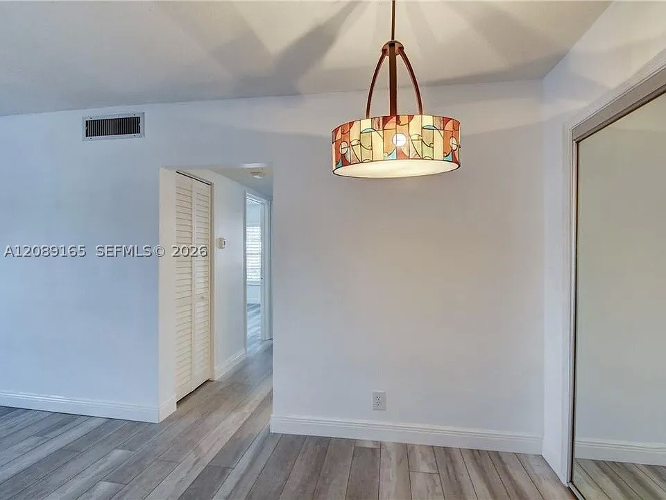 2200 Ne 66th St 1401 Property Photo 4
