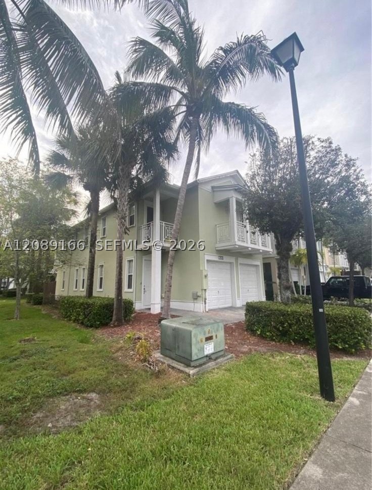 7414 Nw 107th Ct Property Photo 3