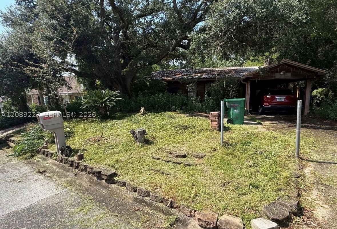 304 Iowa St Property Photo 5