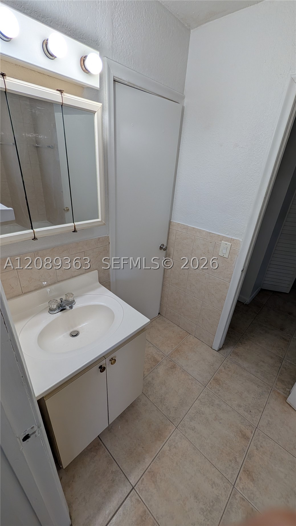 10 Silver Springs Dr Property Photo 13