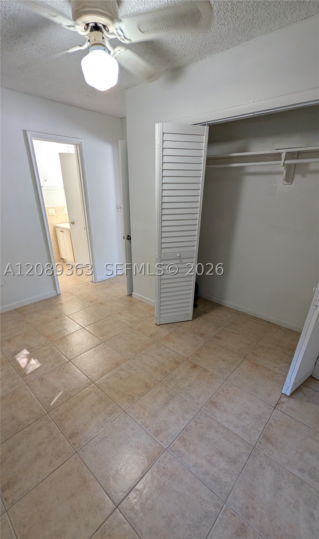 10 Silver Springs Dr Property Photo 17