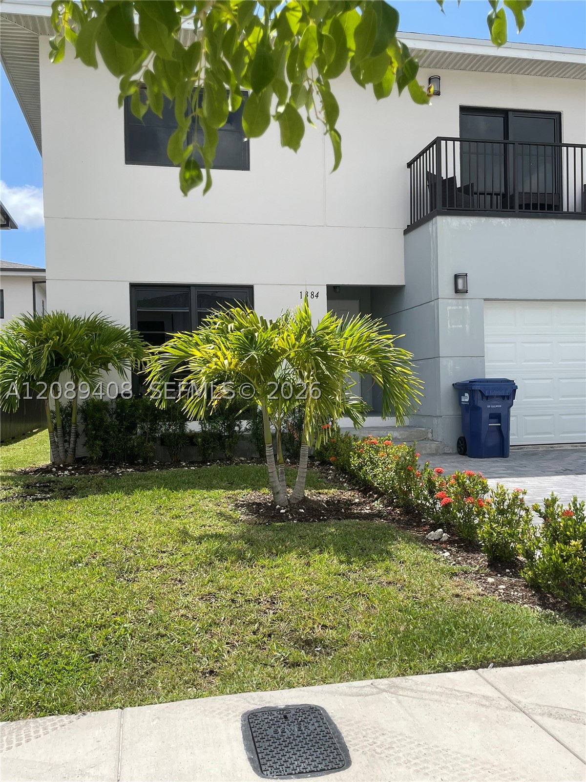 1384 Nw 2nd Ter Property Photo 5