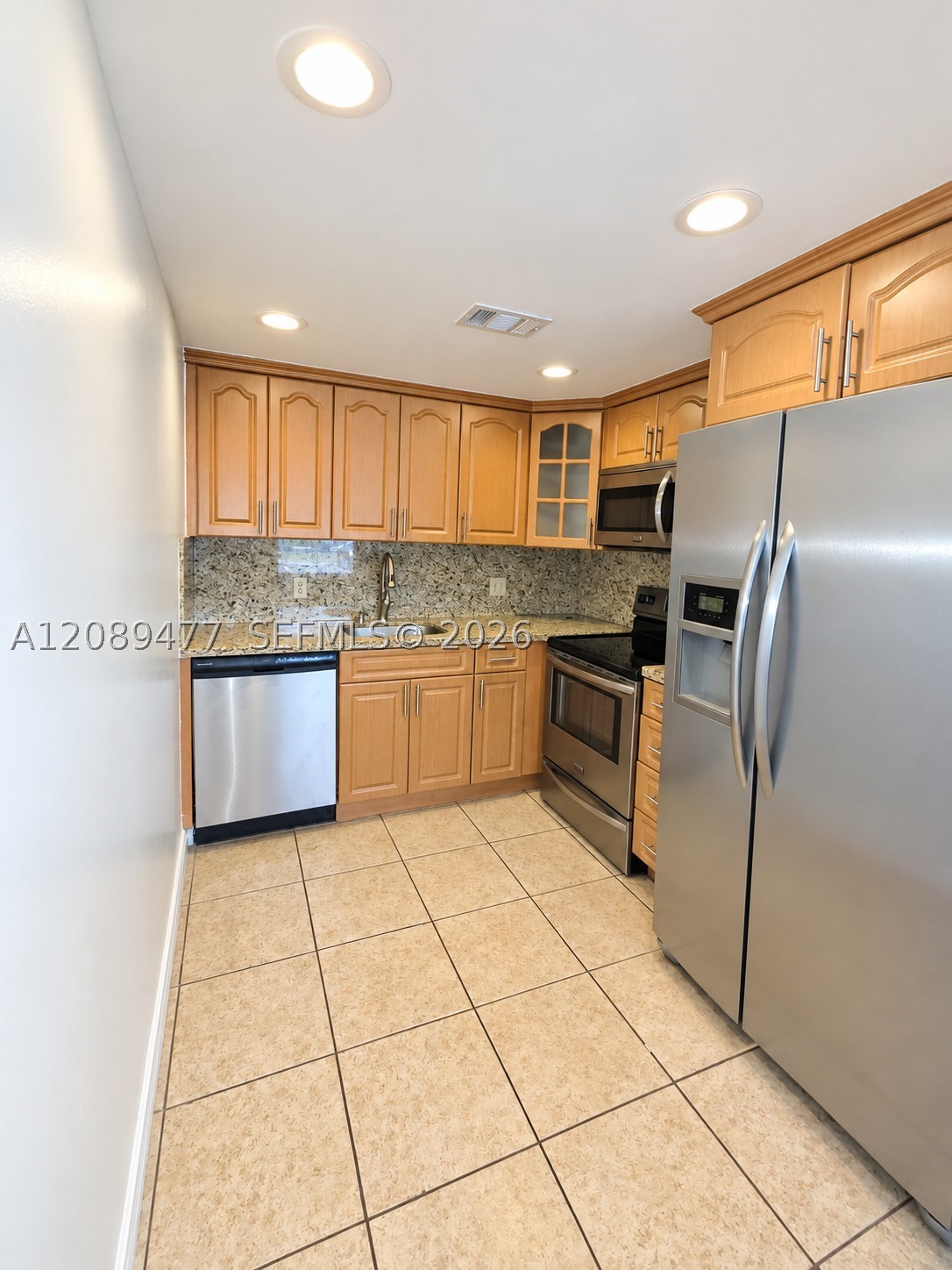 300 Sw 134th Way 105e Property Photo 7