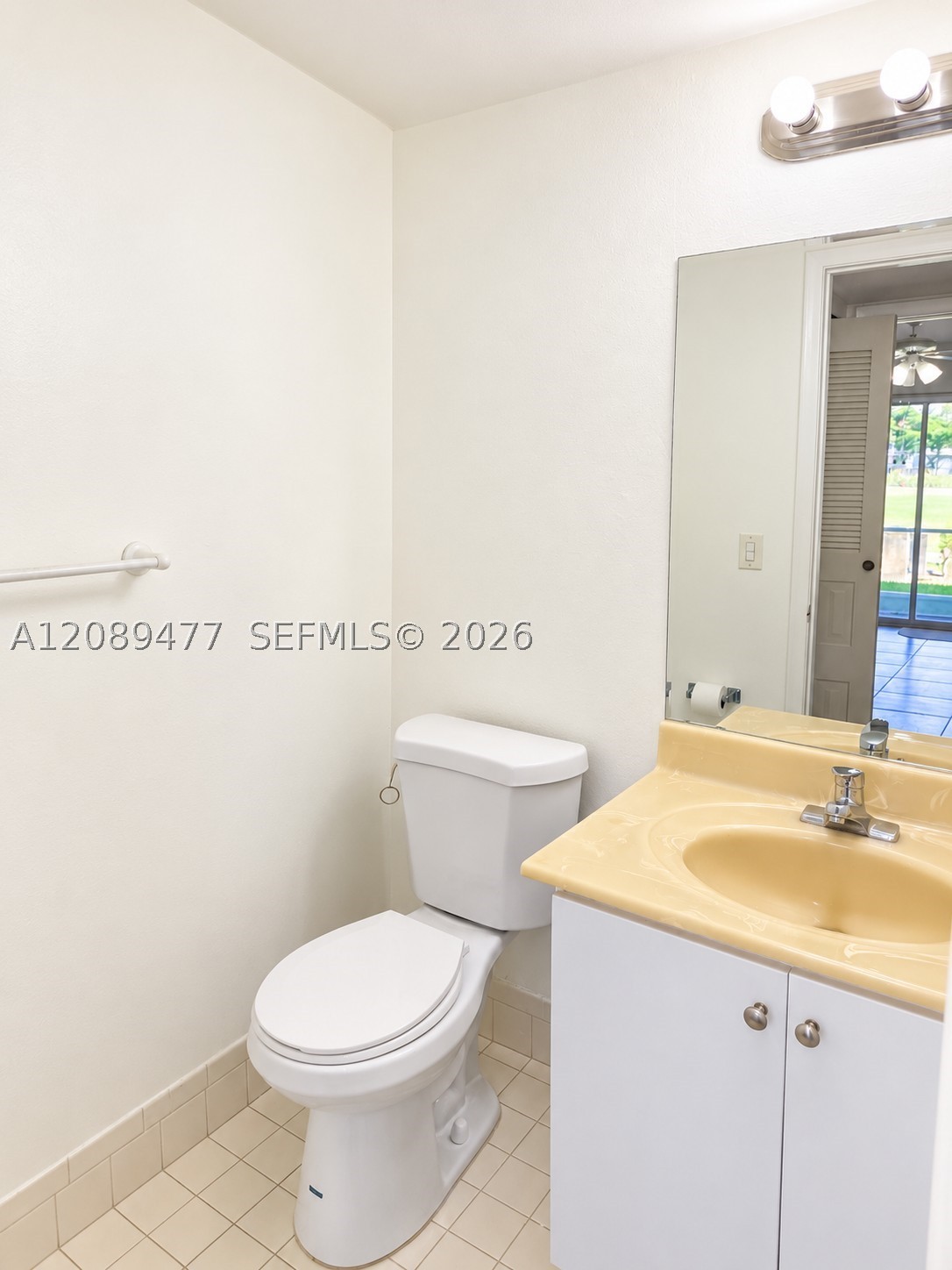 300 Sw 134th Way 105e Property Photo 10