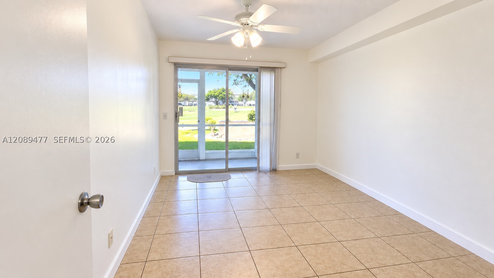 300 Sw 134th Way 105e Property Photo 14