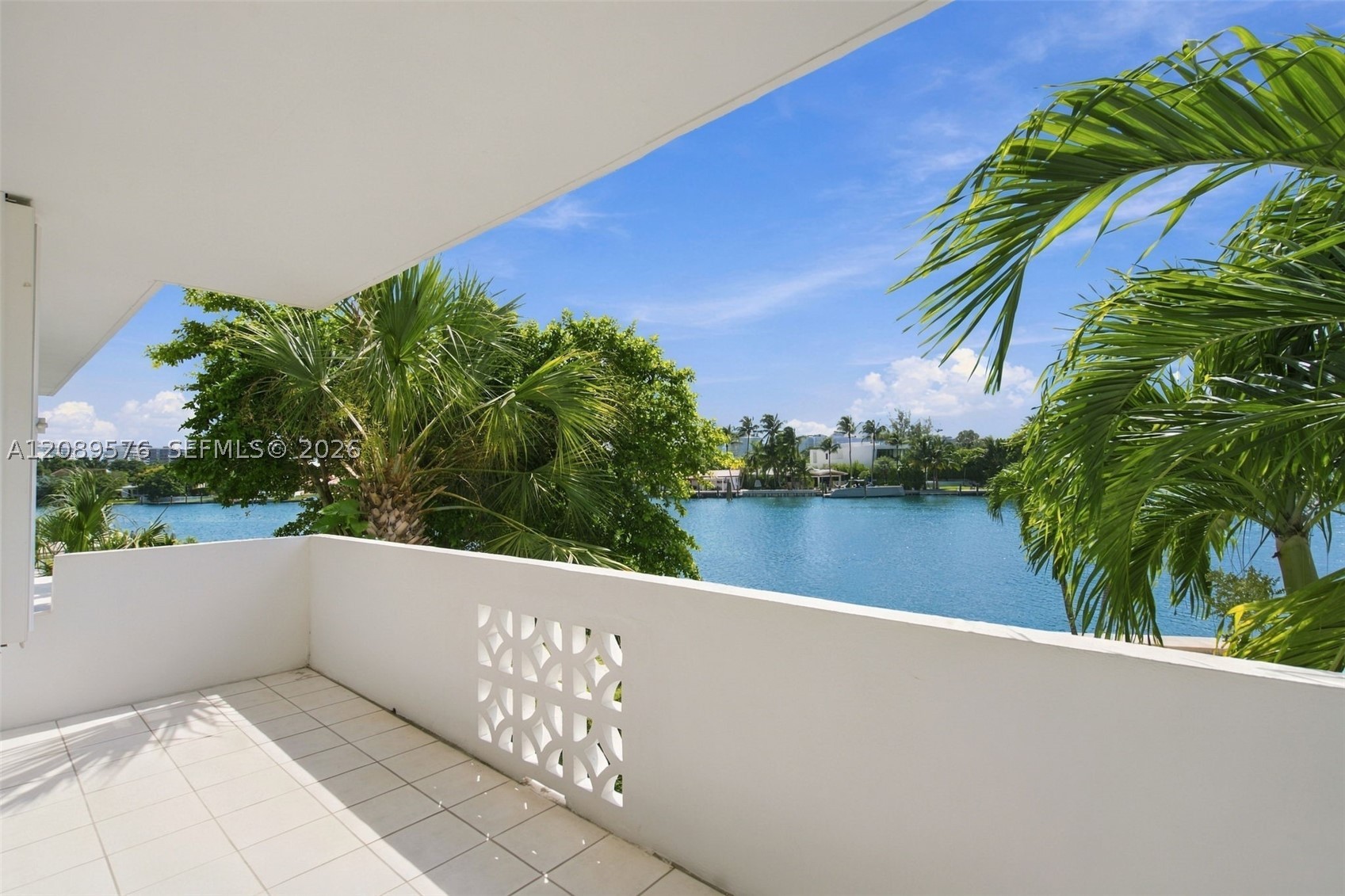 9101 E Bay Harbor Dr 201 Property Photo 1