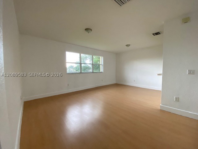 3350 Ne 13th Cir Dr 201-21 Property Photo 6