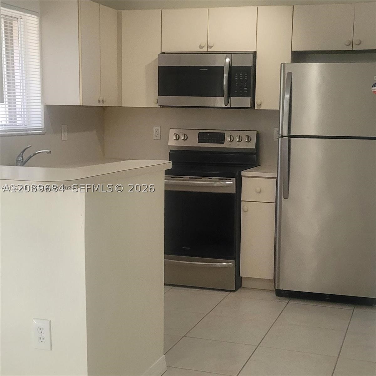 1260 Se 31st Ct 106-34 Property Photo 13