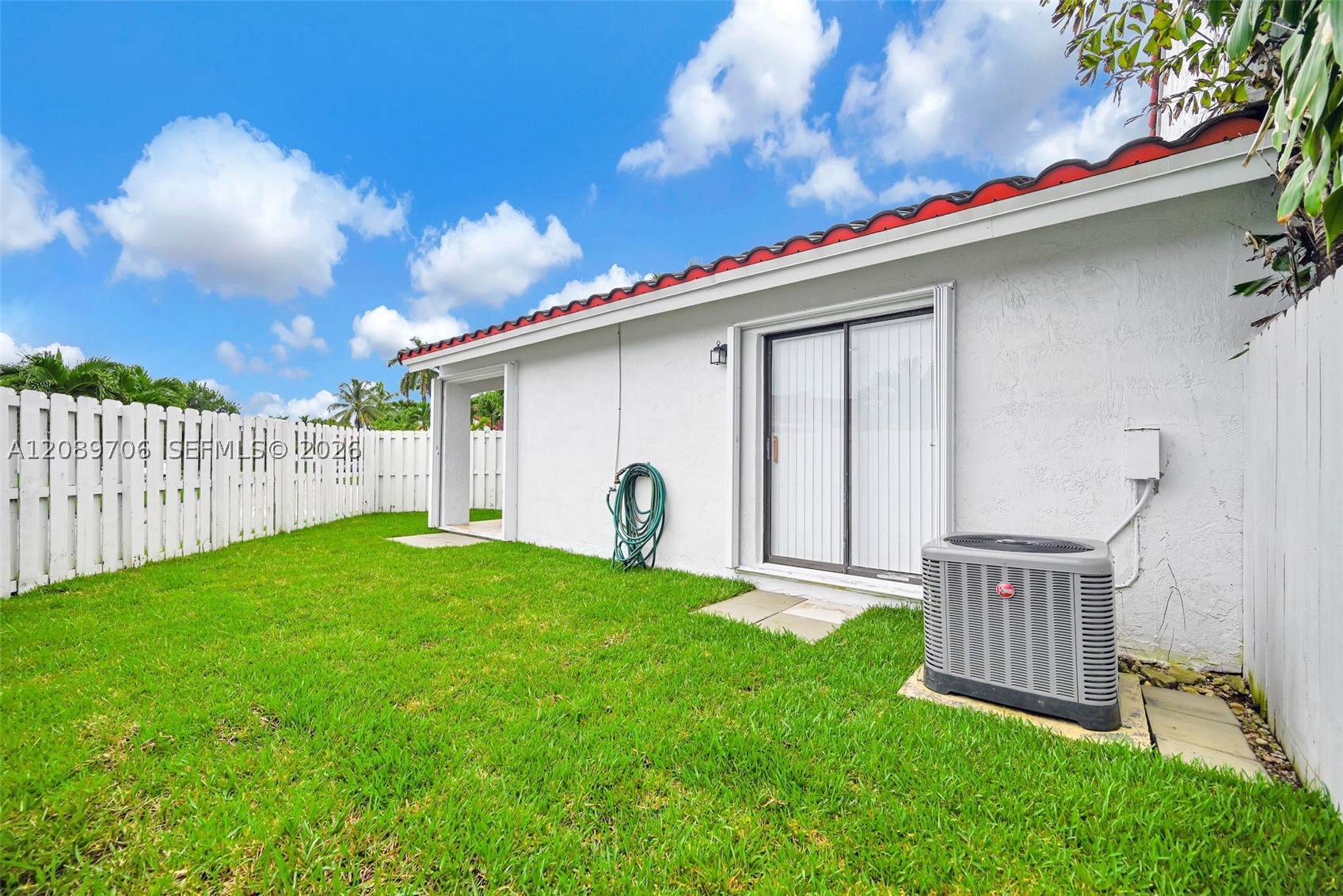 2414 San Remo Cir Property Photo 34