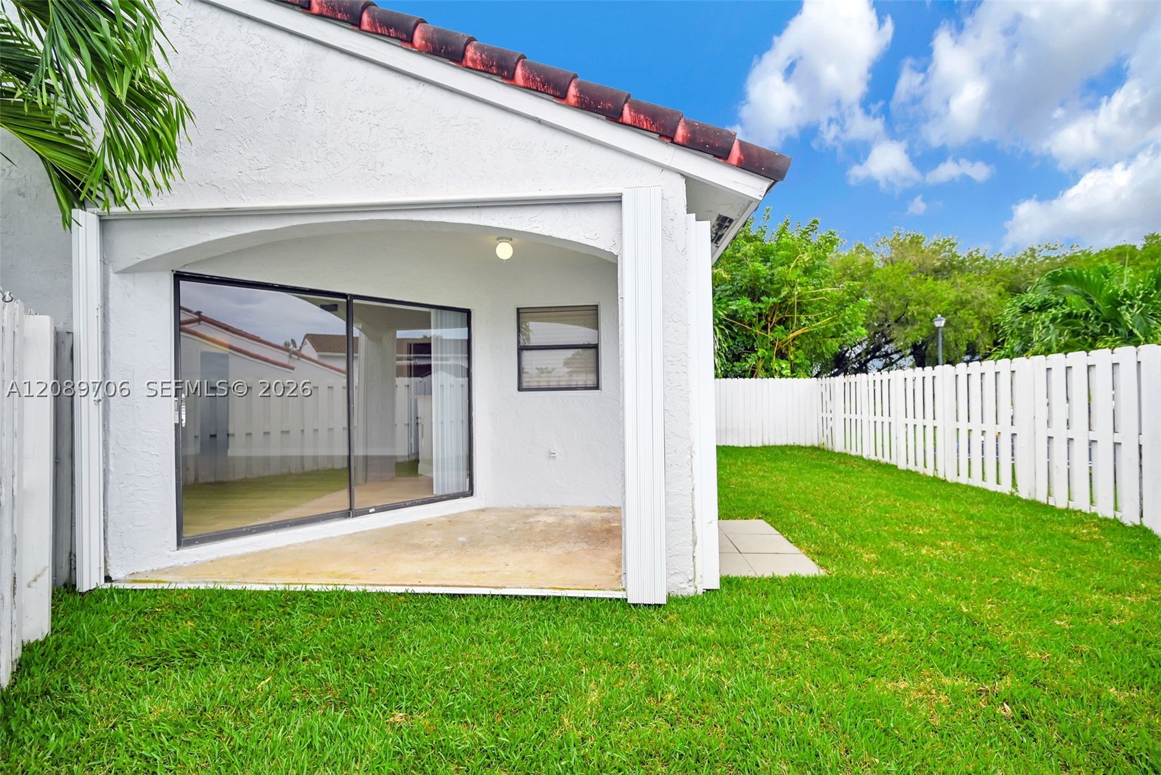 2414 San Remo Cir Property Photo 36