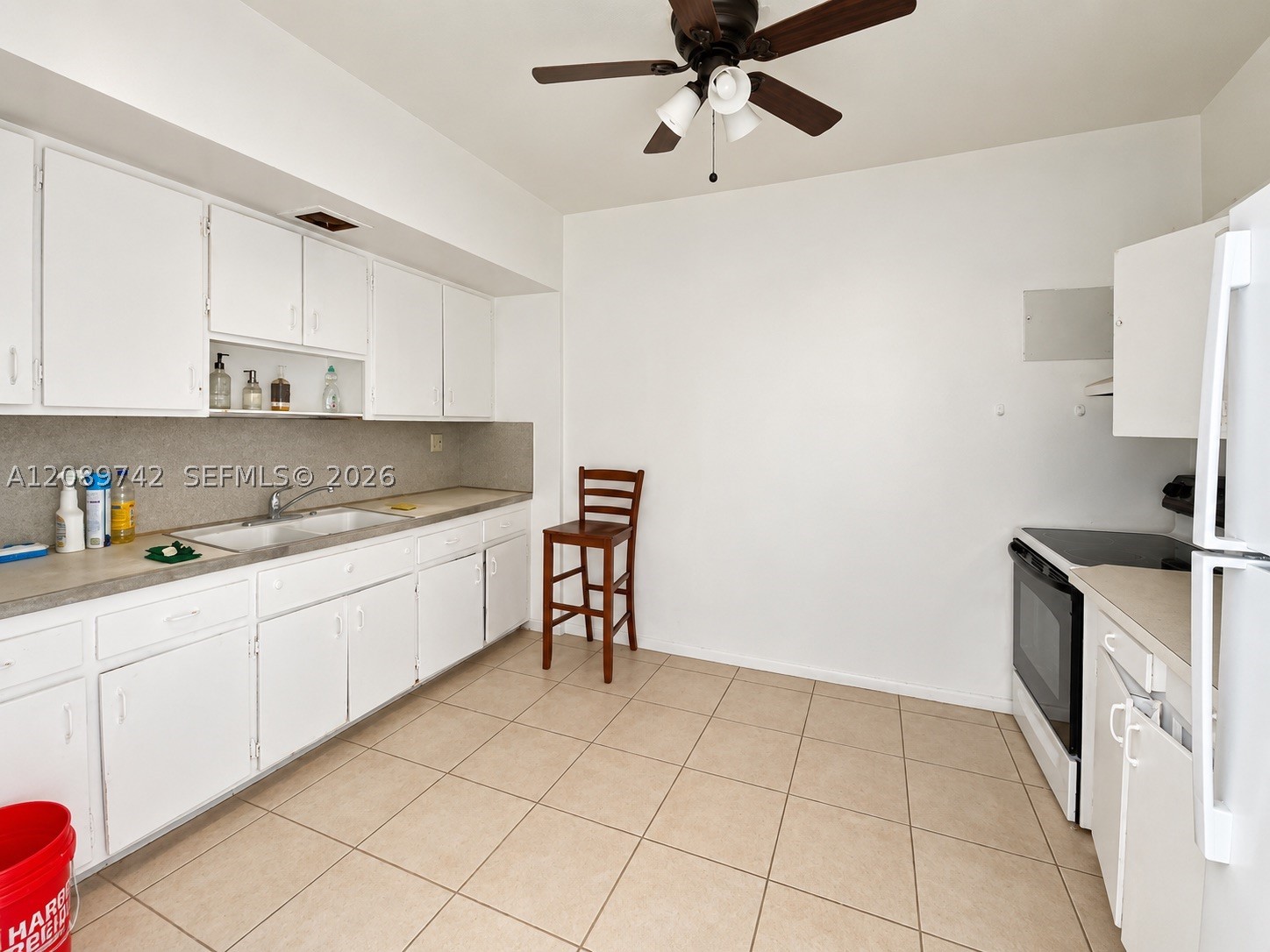 905 Ne 5th Ave 2 Property Photo 4
