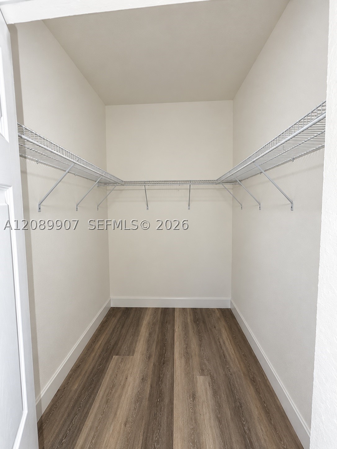 359 Ne 27th Ter 103 Property Photo 12