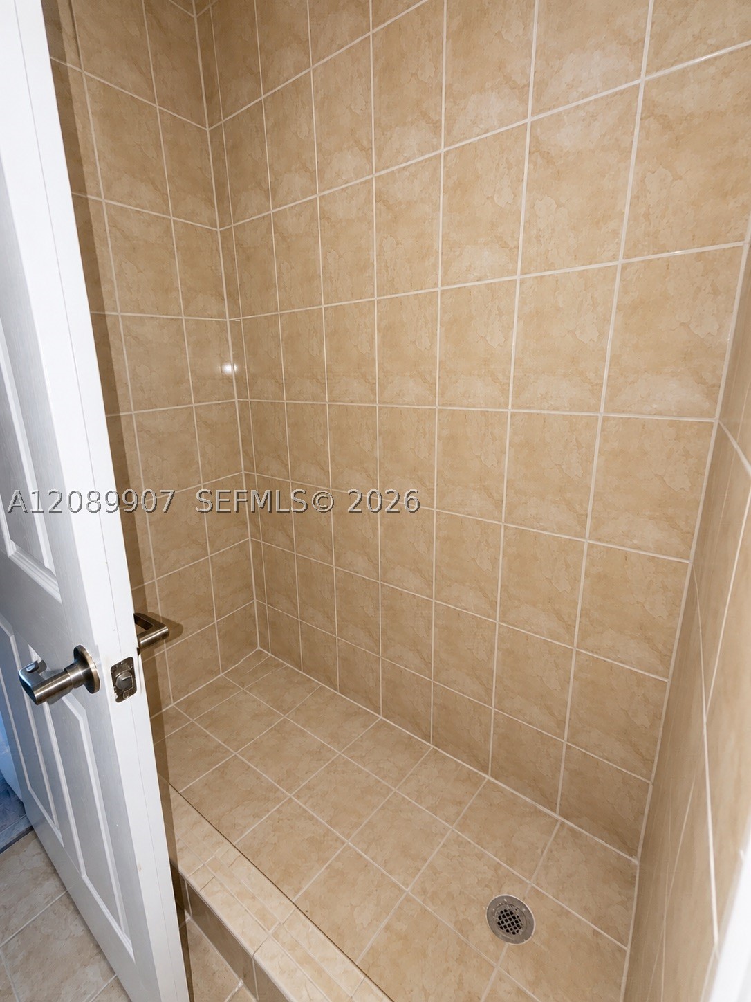 359 Ne 27th Ter 103 Property Photo 14