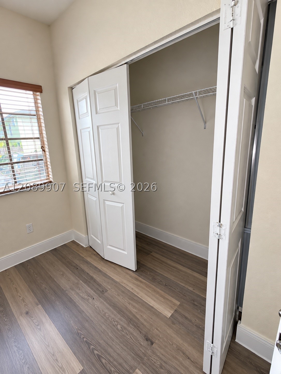 359 Ne 27th Ter 103 Property Photo 17