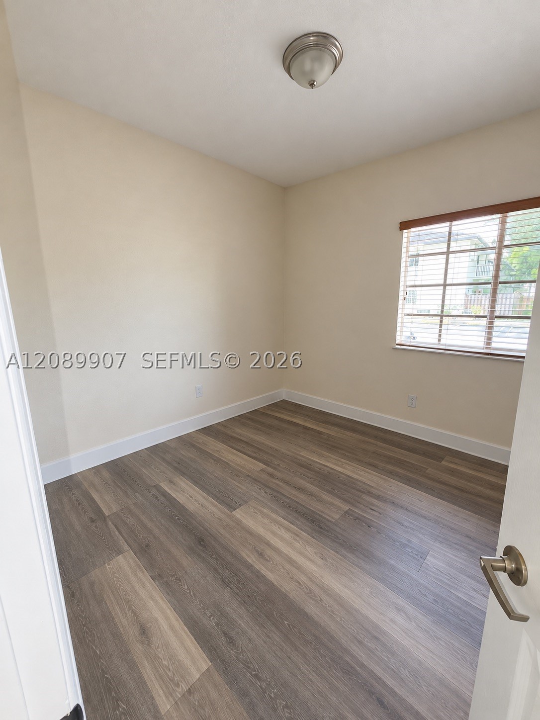359 Ne 27th Ter 103 Property Photo 18
