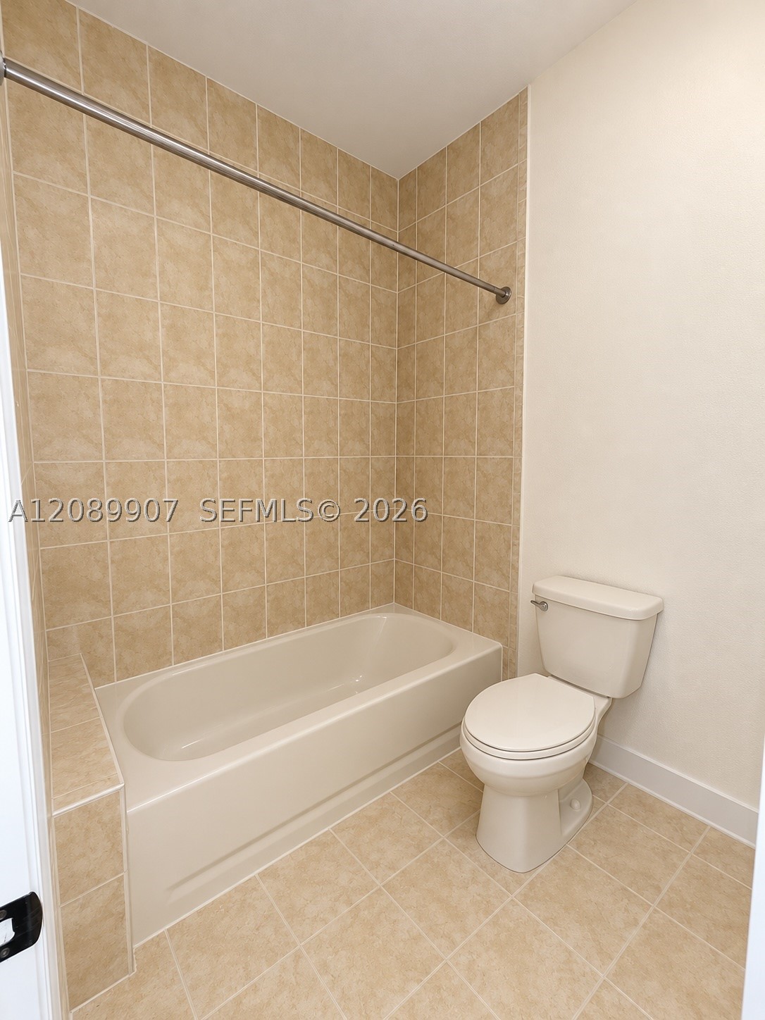 359 Ne 27th Ter 103 Property Photo 20