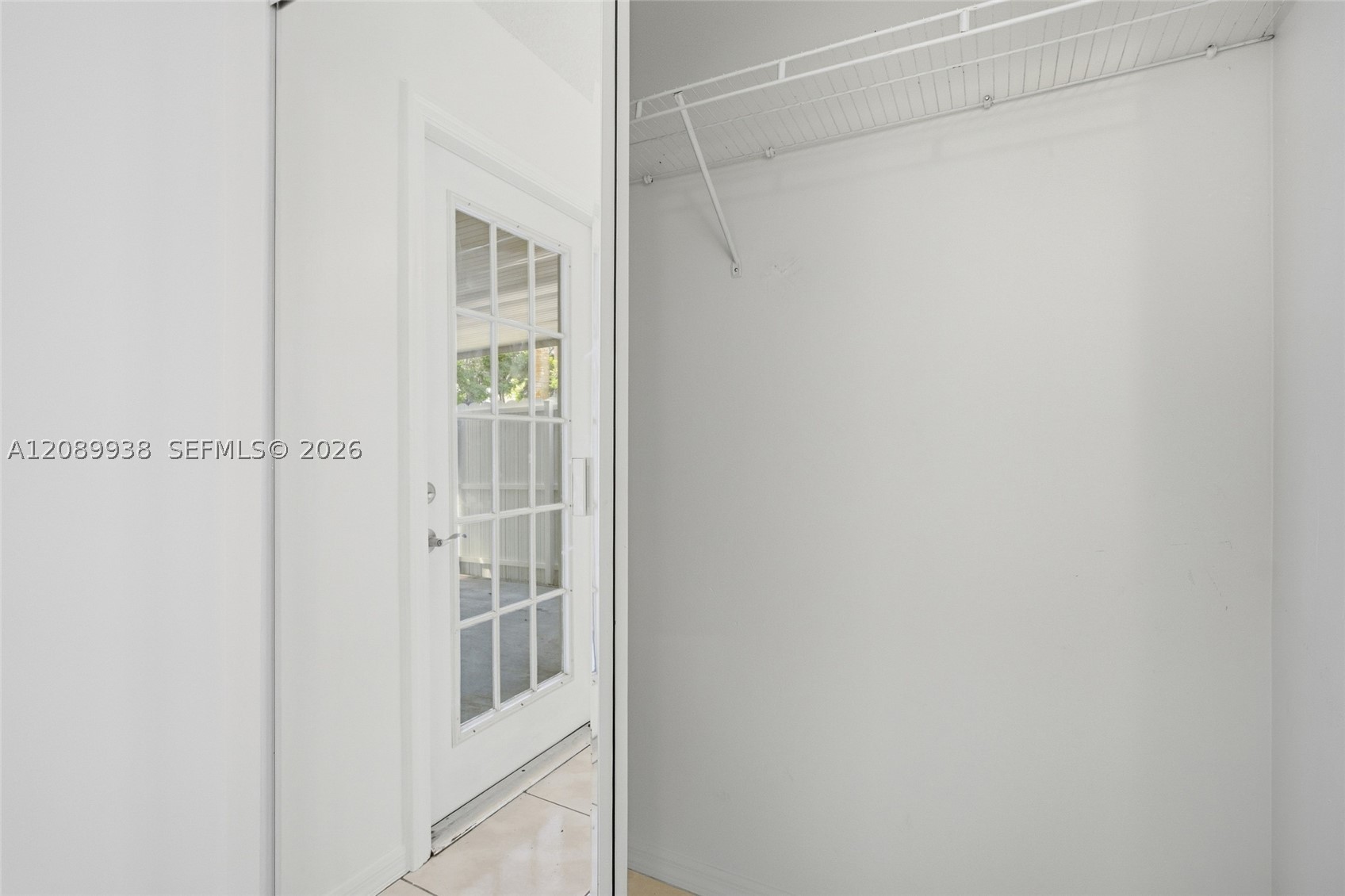 873 Sw 10th St Property Photo 10