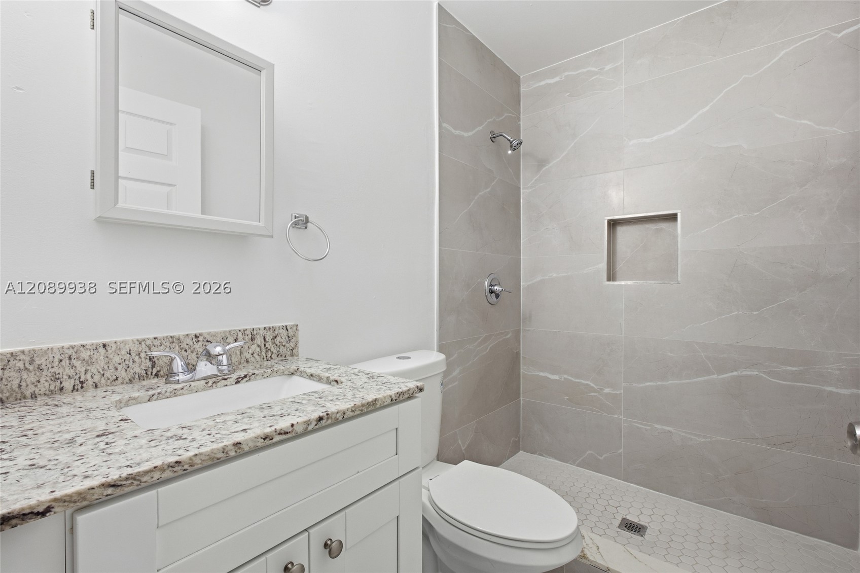 873 Sw 10th St Property Photo 11