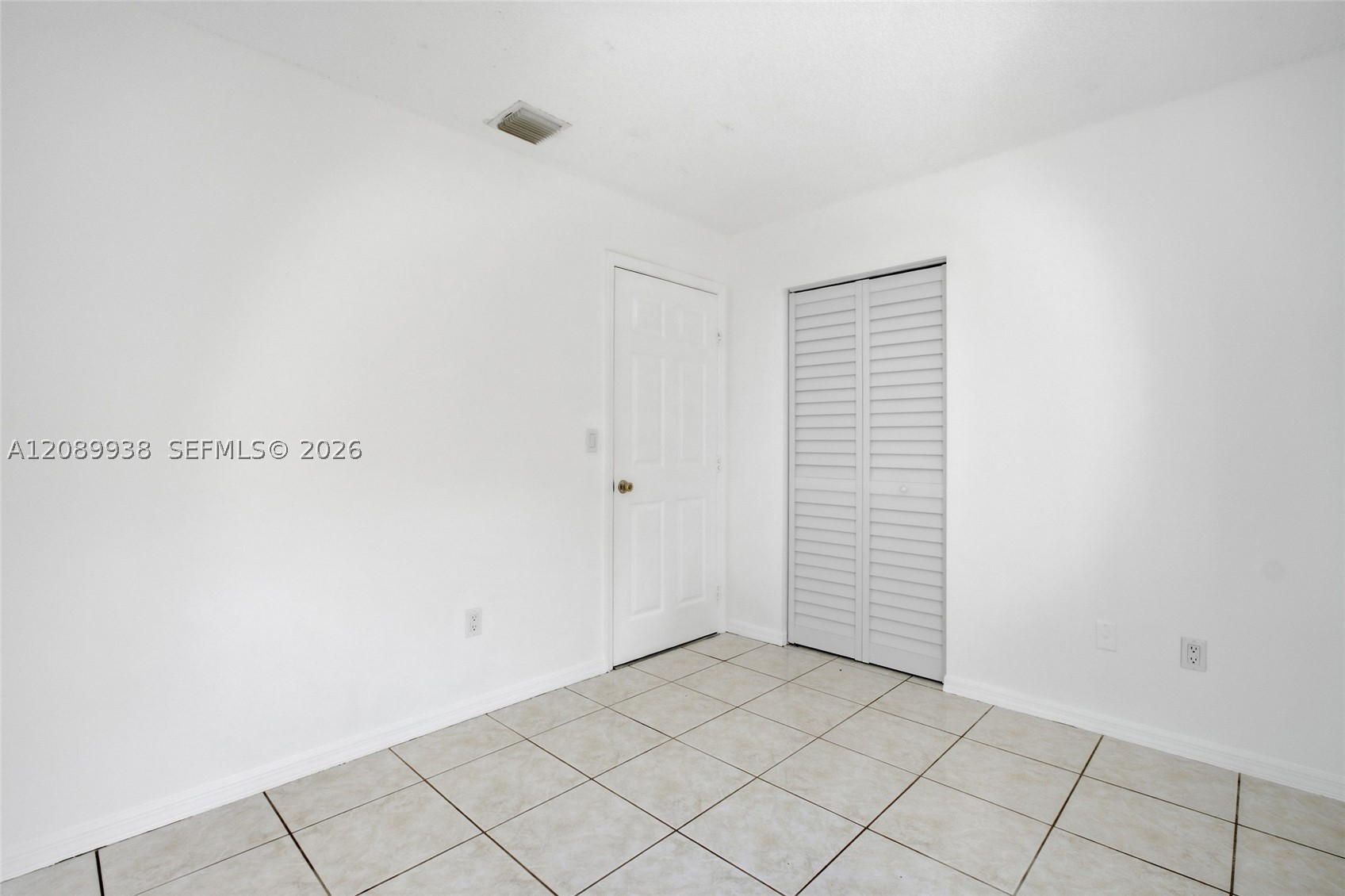 873 Sw 10th St Property Photo 13