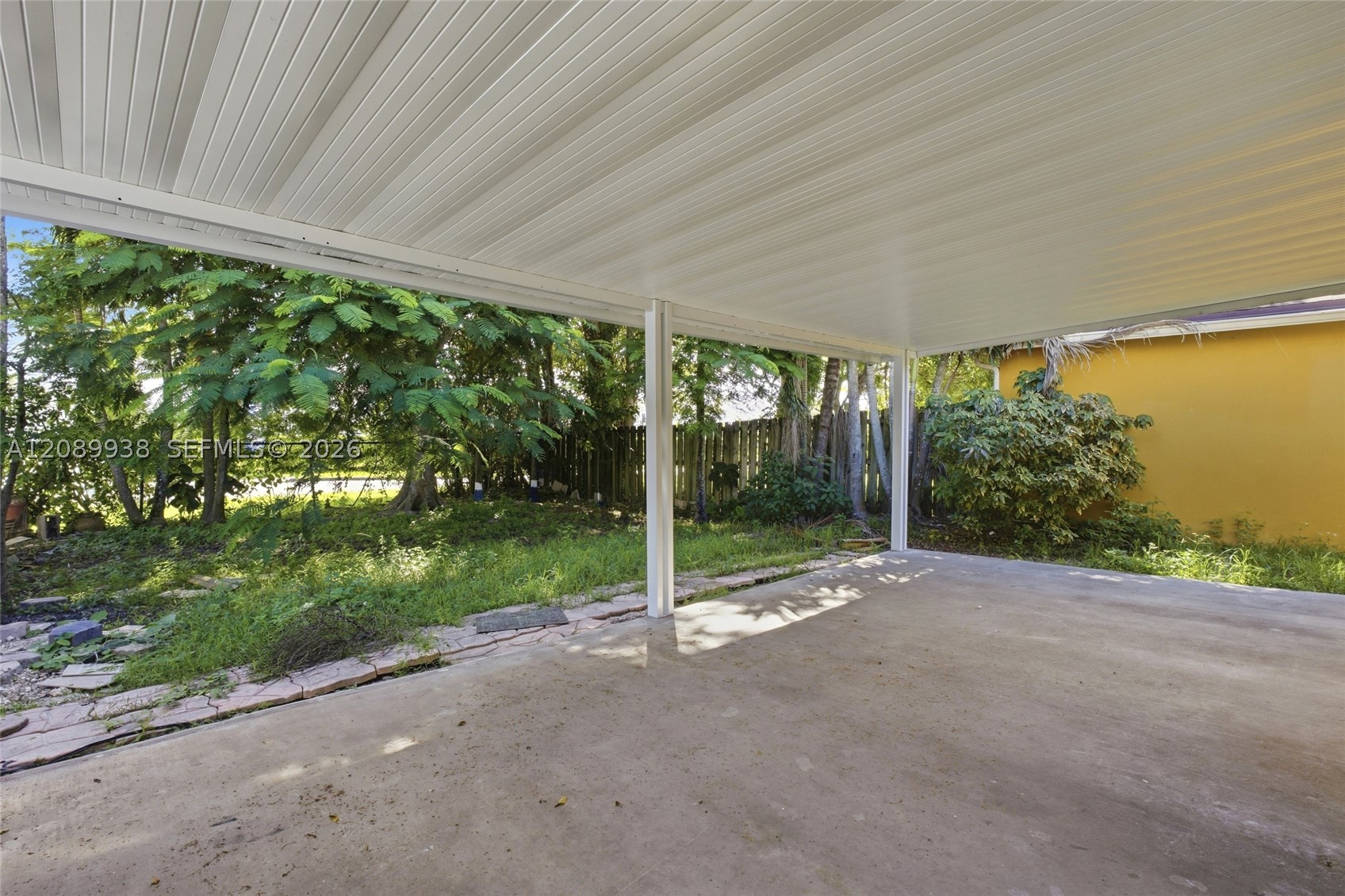 873 Sw 10th St Property Photo 15