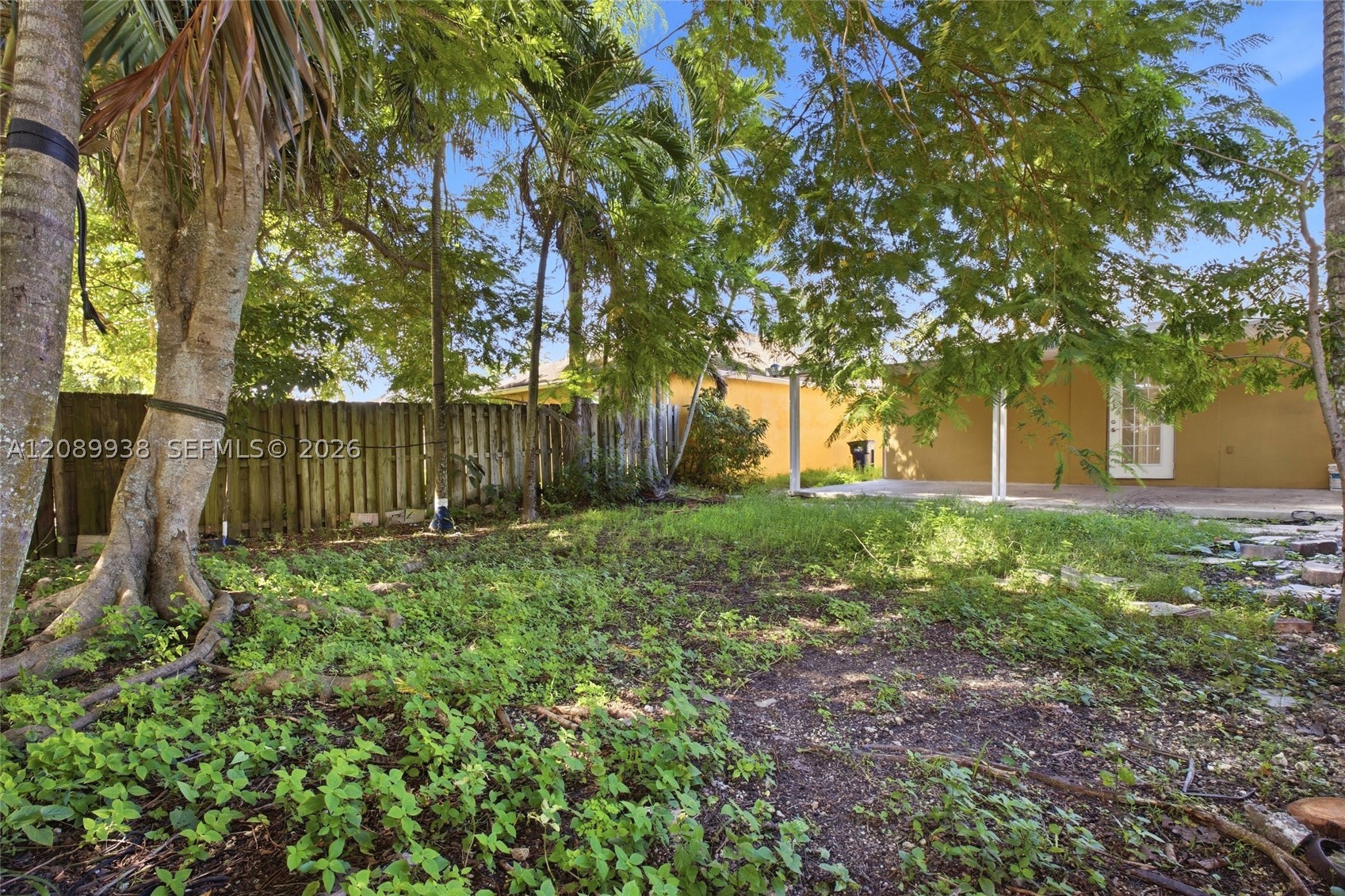 873 Sw 10th St Property Photo 17